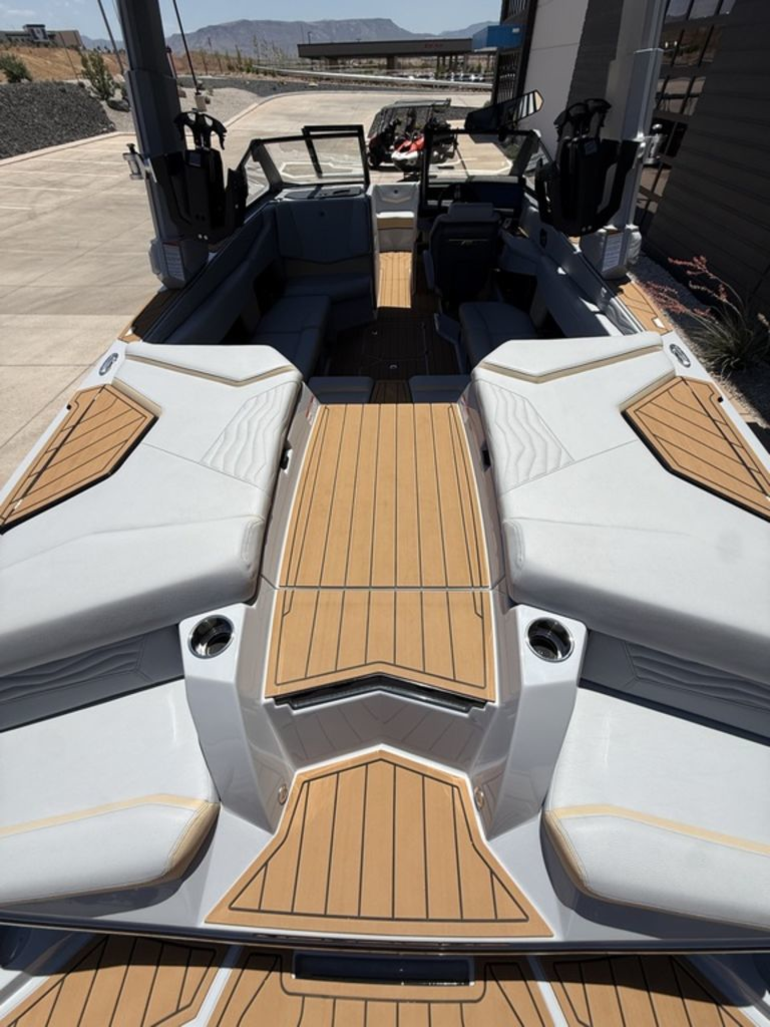 2025 Nautique Super Air Nautique G23