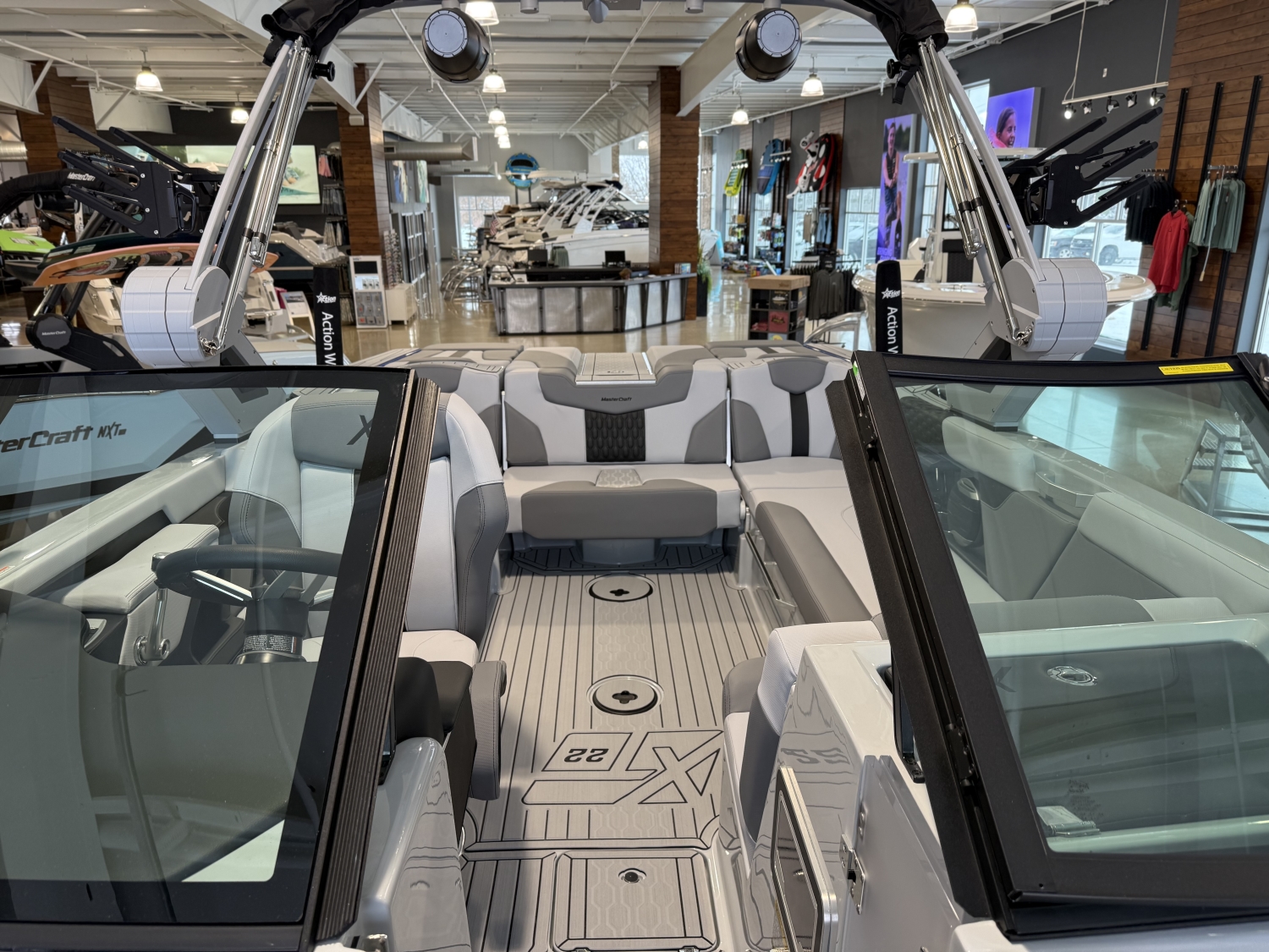 2026 MasterCraft XT22