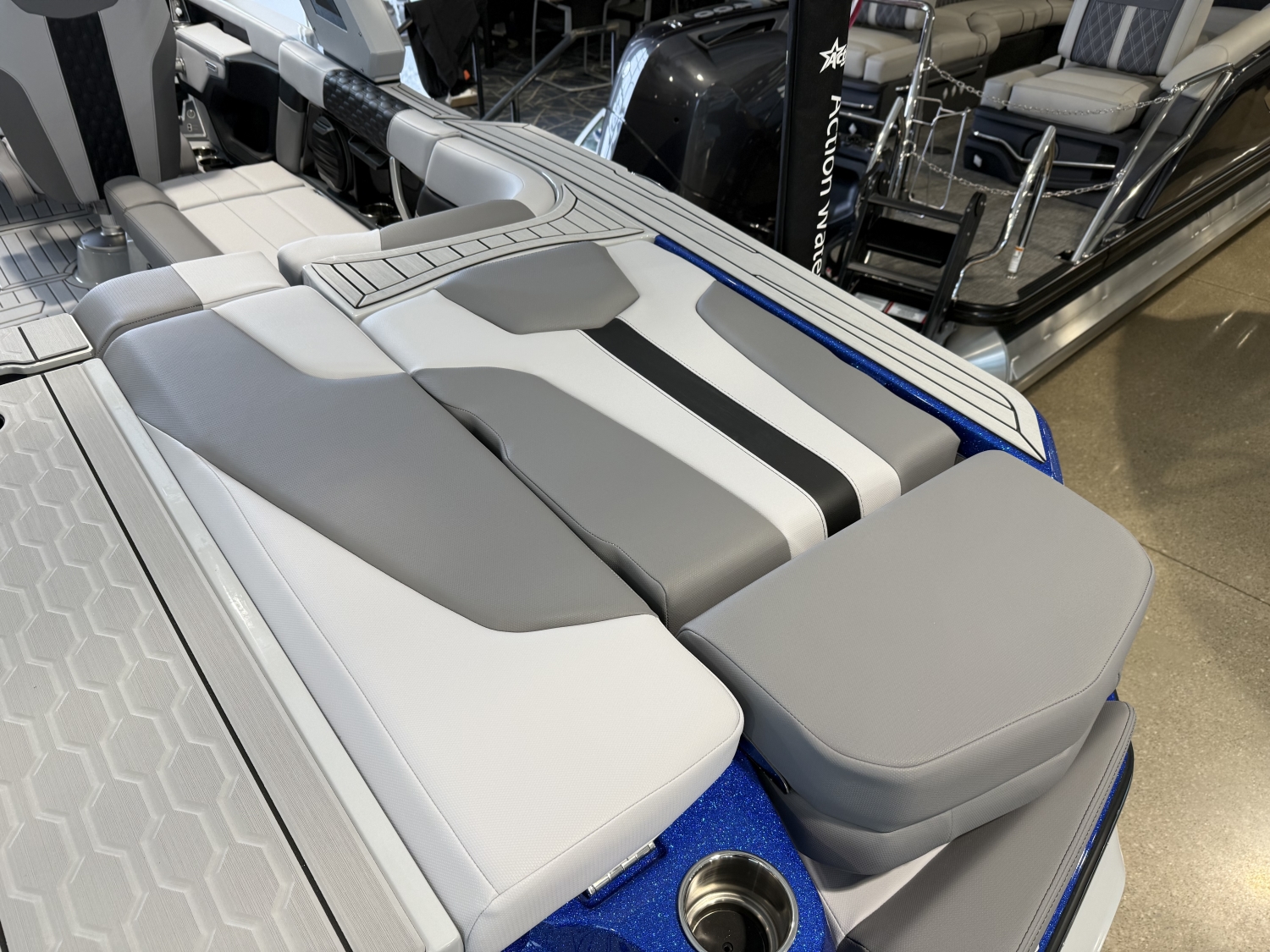 2026 MasterCraft XT22