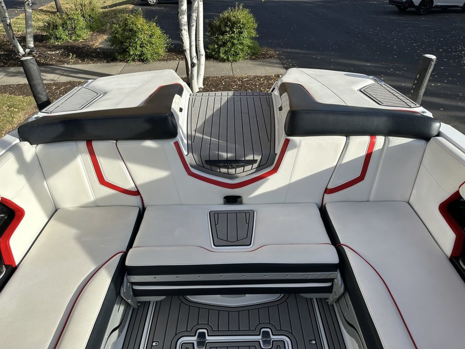 2019 Nautique G23