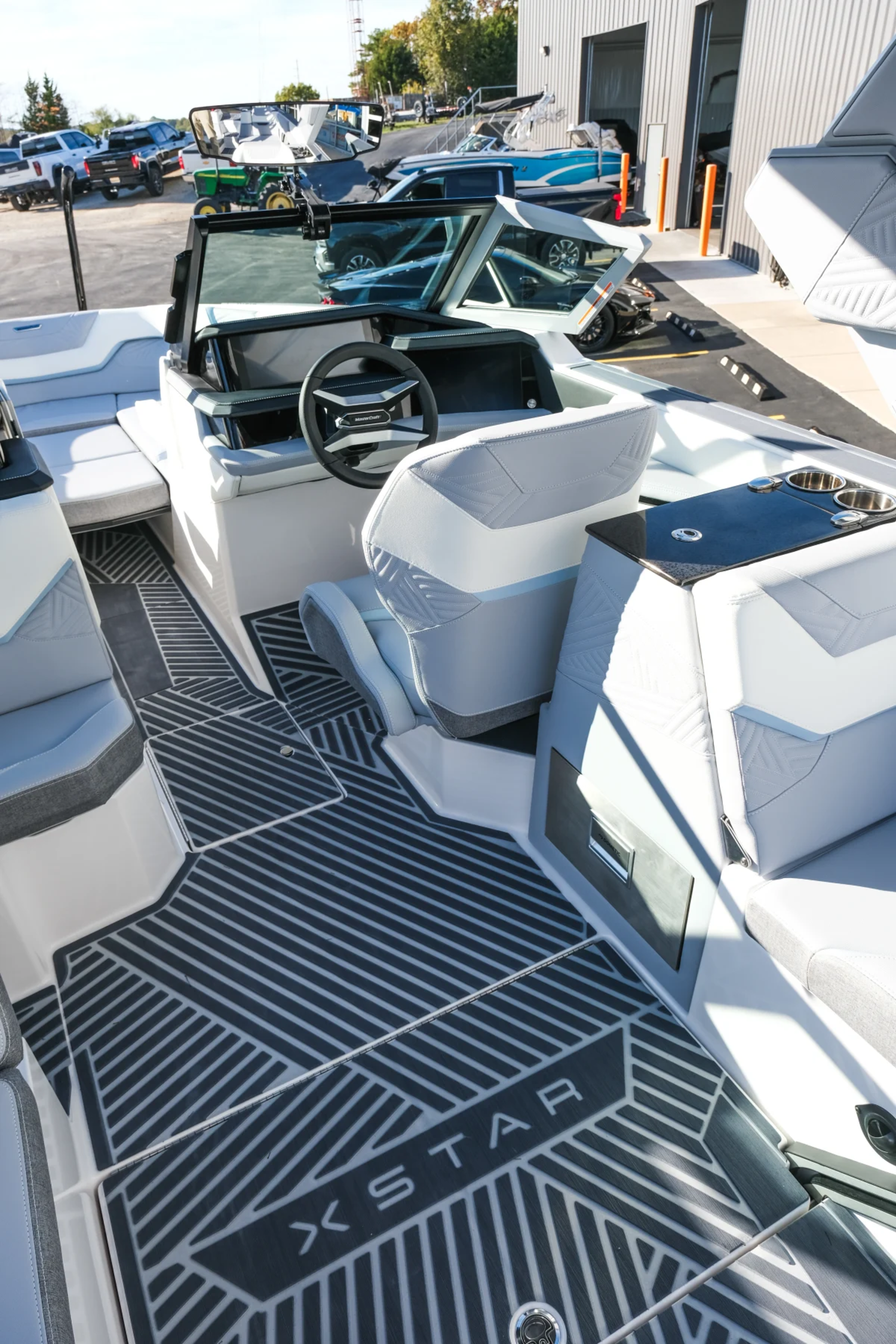 2026 MASTERCRAFT XSTAR-25 NEW COASTAL BLUE FLAKE 