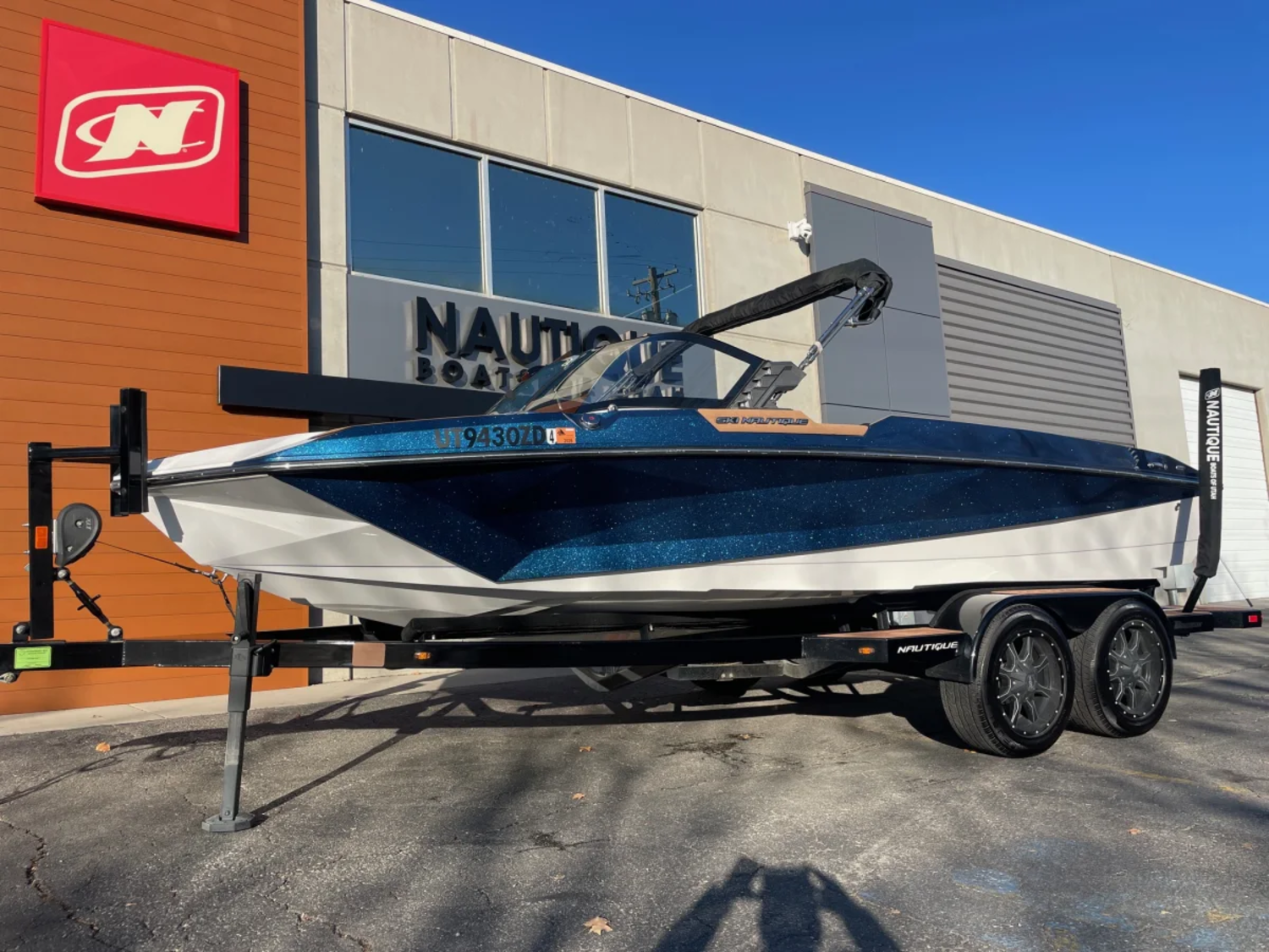 2023 SKI NAUTIQUE W/ZZ6 450HP.  ONLY 84 HOURS.