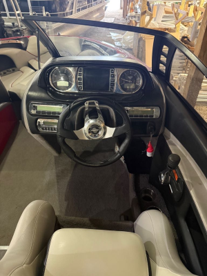 2010 Malibu Boats Wakesetter VLX for sale in , 