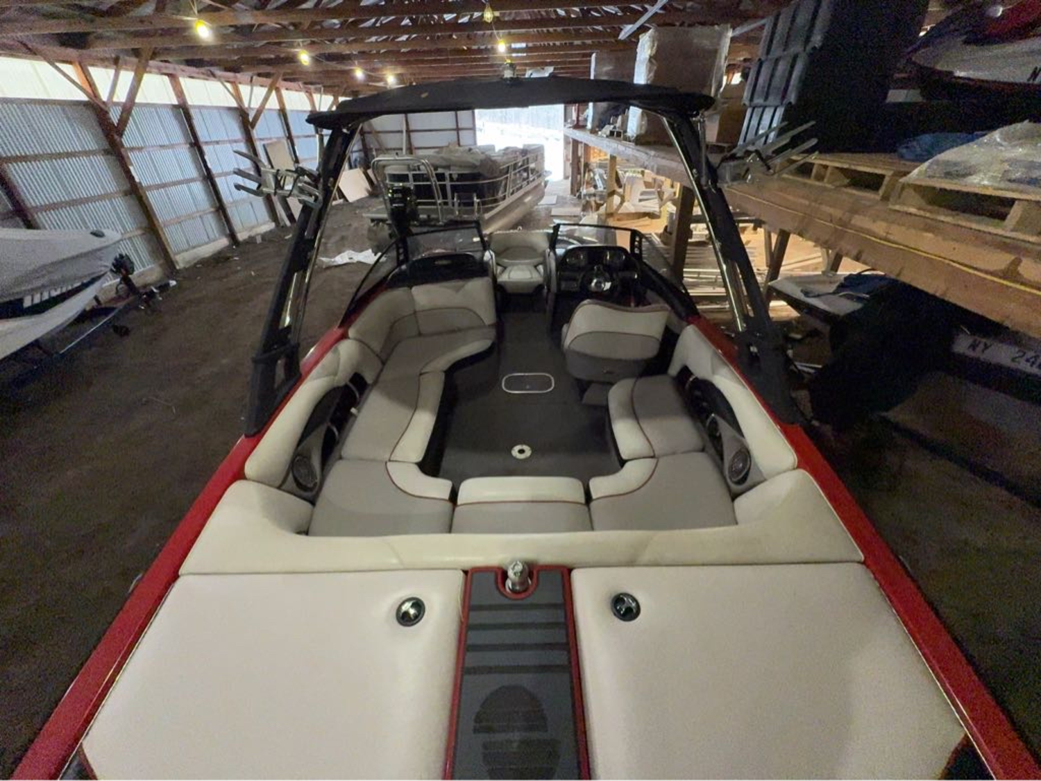 2010 Malibu Boats Wakesetter VLX