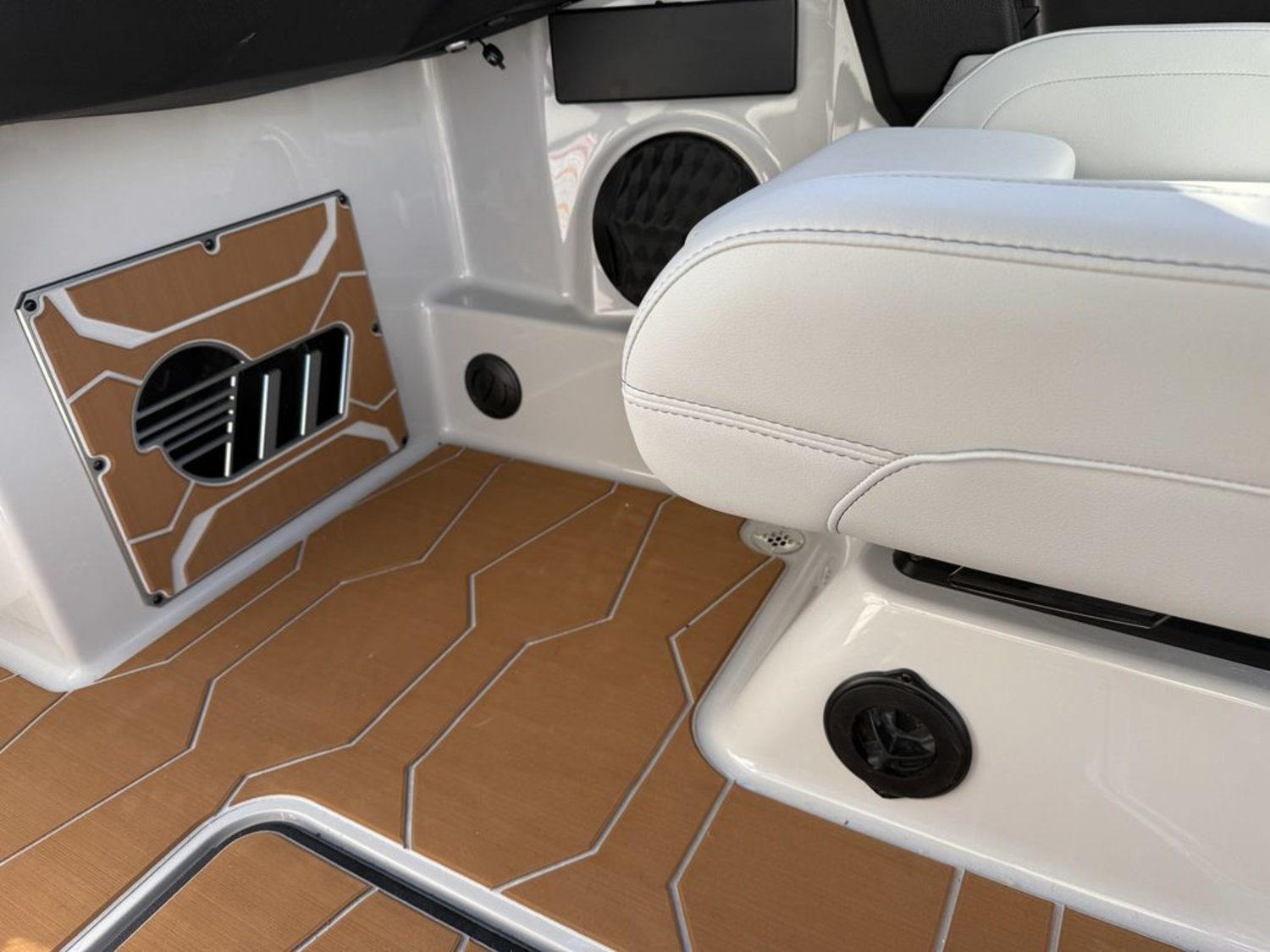 2026 Malibu Boats 23 MXZ