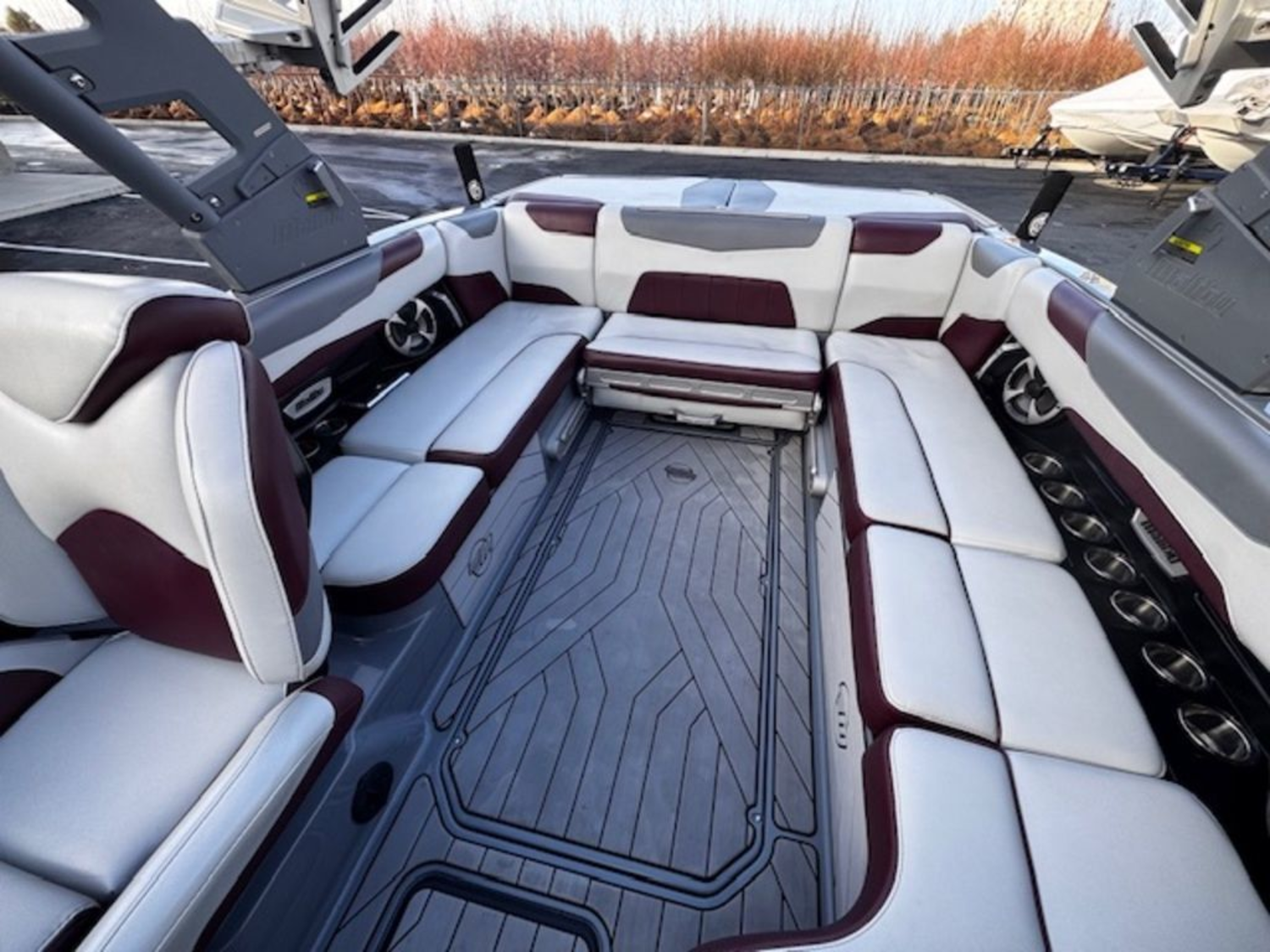 2019 Malibu Boats 23 LSV