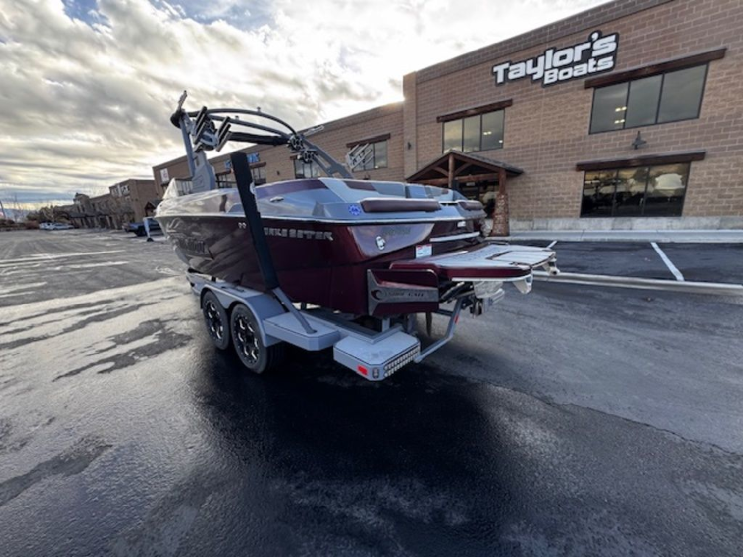 2019 Malibu Boats 23 LSV