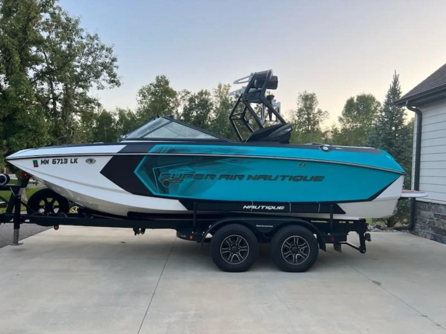 2016  Nautique G21