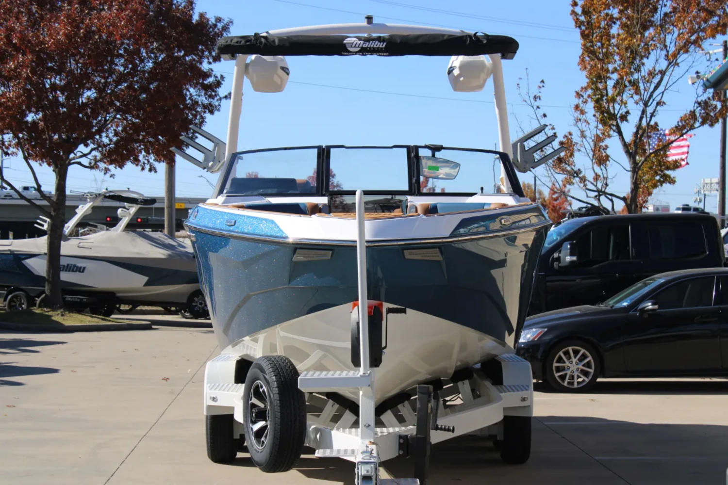 2026 Malibu 25 LSV