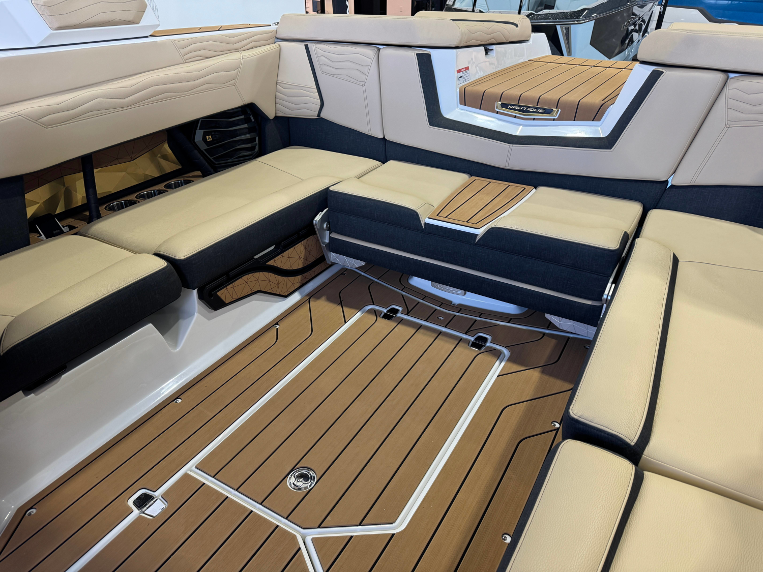 2025 Nautique Super Air Nautique G23