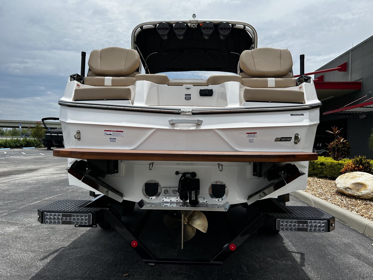 2023 MasterCraft XT24