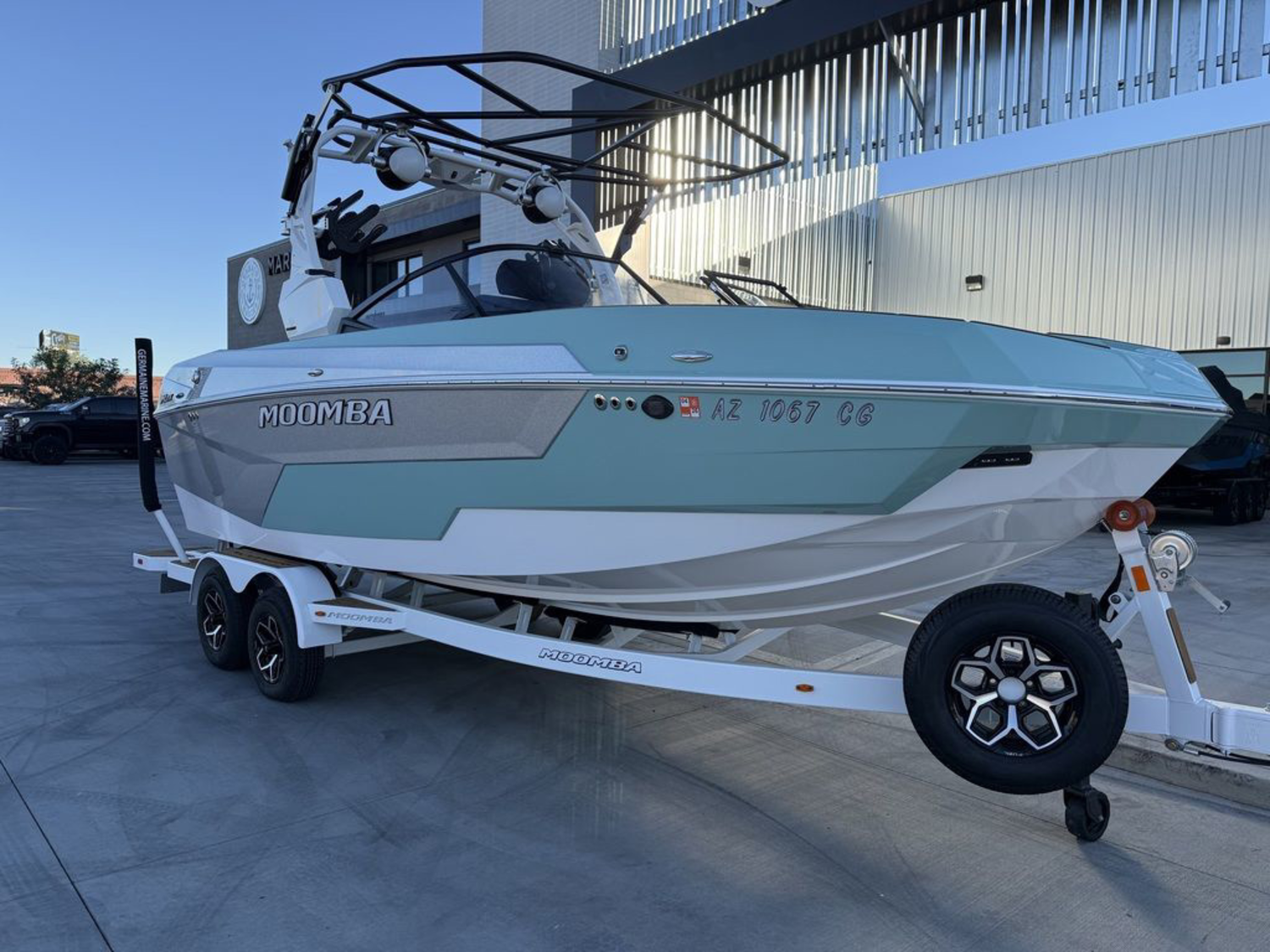 2025 MOOMBA Max