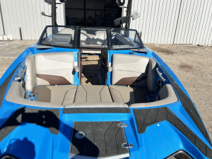 2018 Malibu Boats Wakesetter 24 MXZ for sale in Slaton, Texas