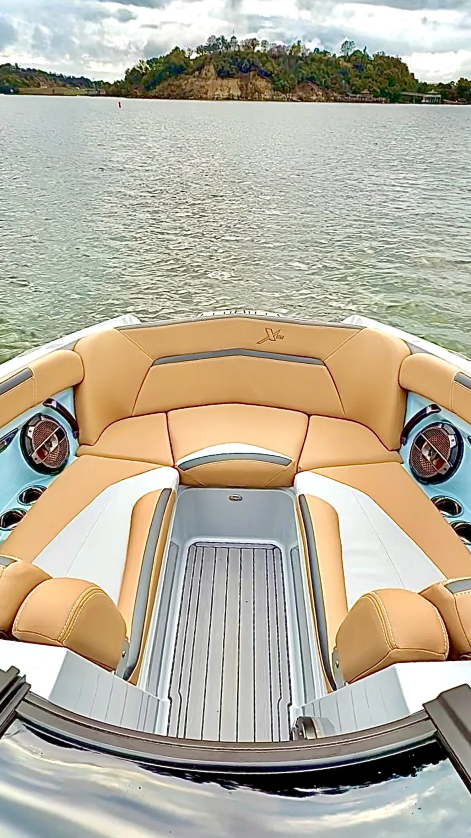 2022 MasterCraft XStar 