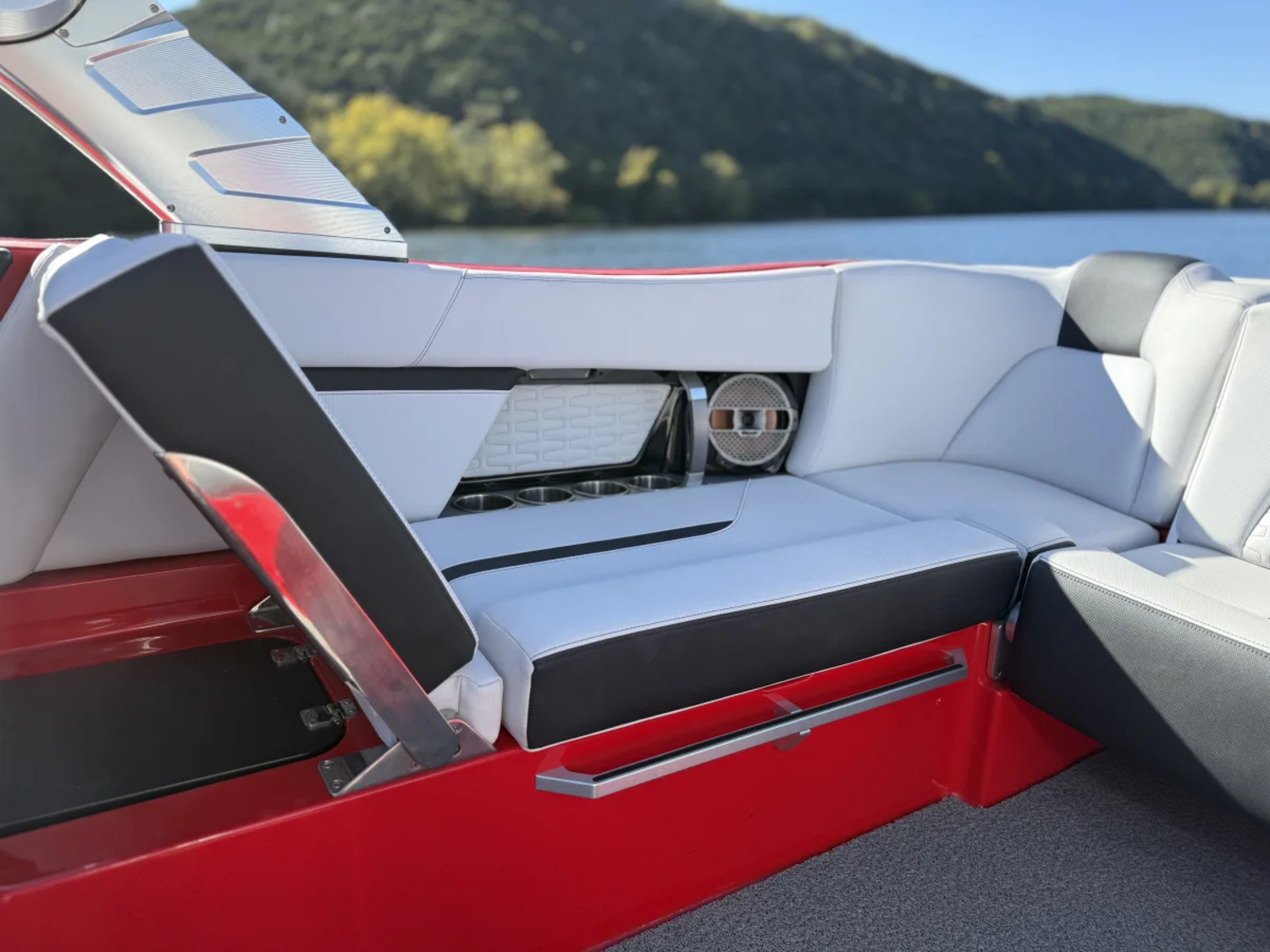 2019 Mastercraft X24