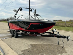 2016 Tige Boats R21 for sale in Darien, Wisconsin