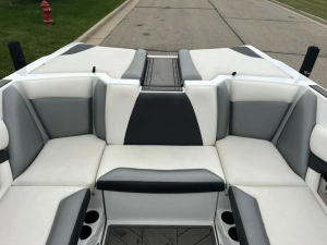 2016 Tige Boats R21 for sale in Darien, Wisconsin