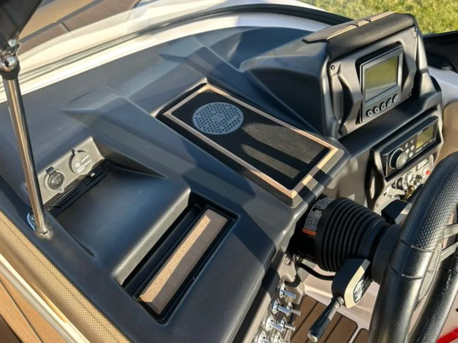 Super Clean Moomba Max