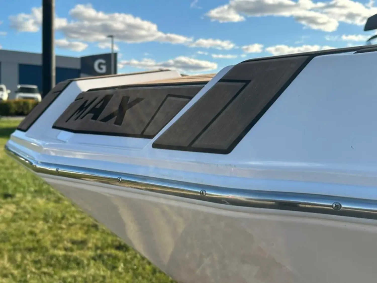 Super Clean Moomba Max