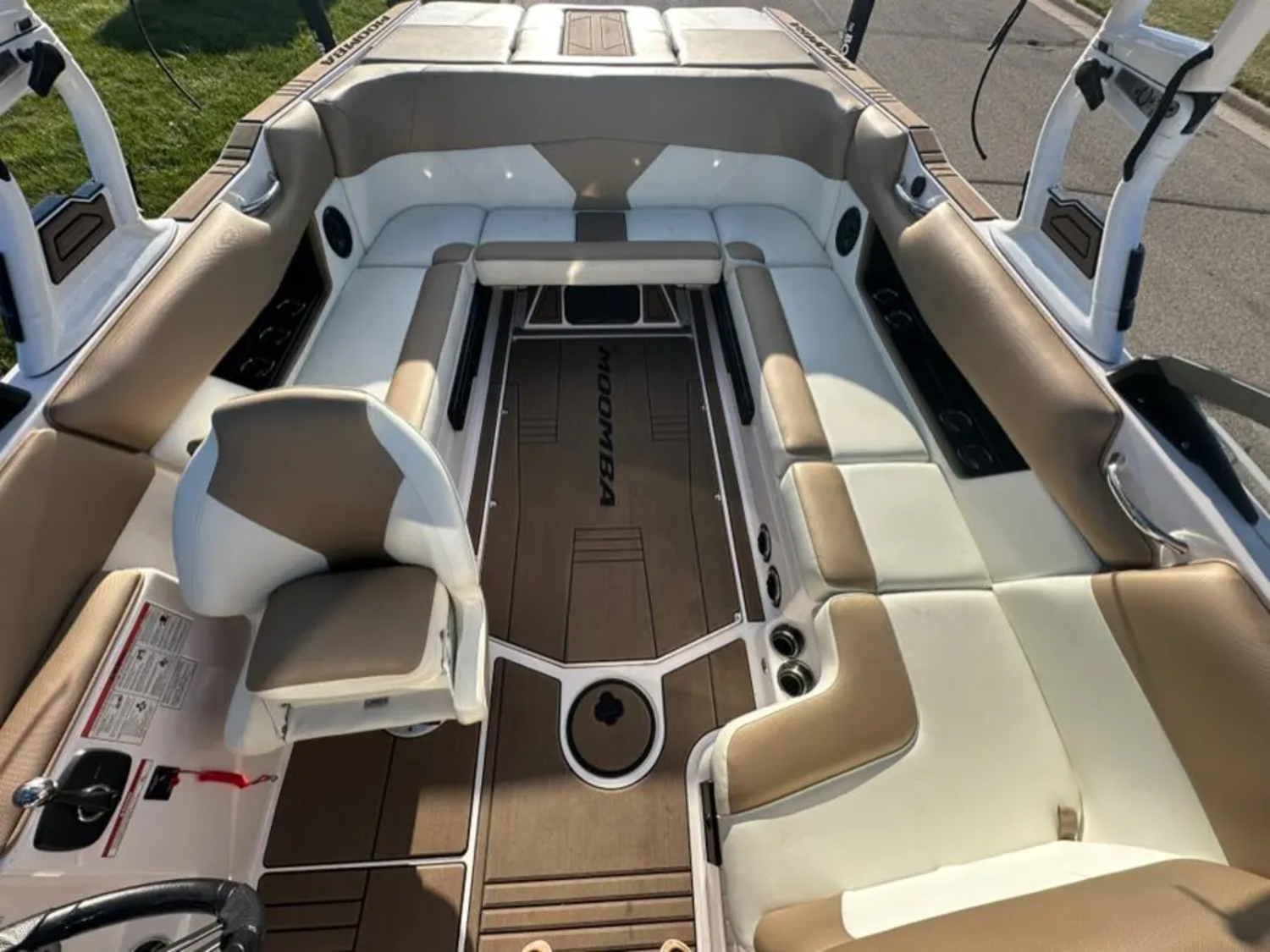 Super Clean Moomba Max