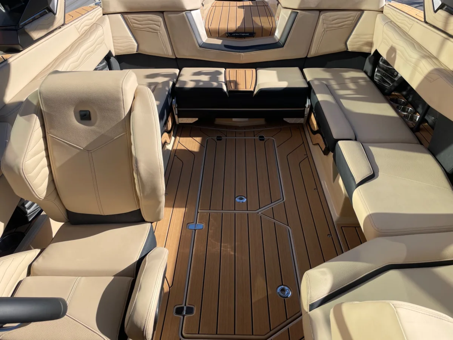 2026 NAUTIQUE G23 W/ZZ8S 630HP SUPERCHARGED POWER PLANT