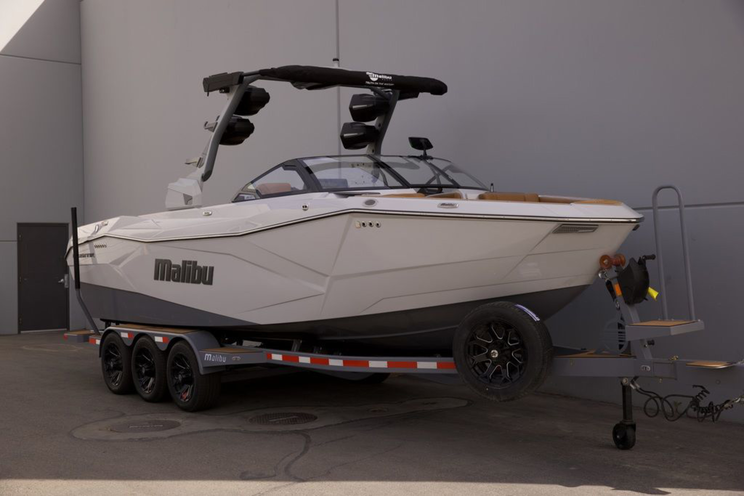 2026 Malibu Boats 26 LSV