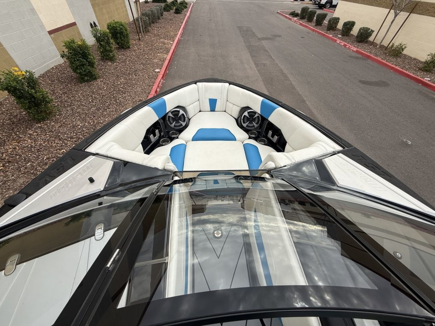 2021 Malibu Boats 23 LSV