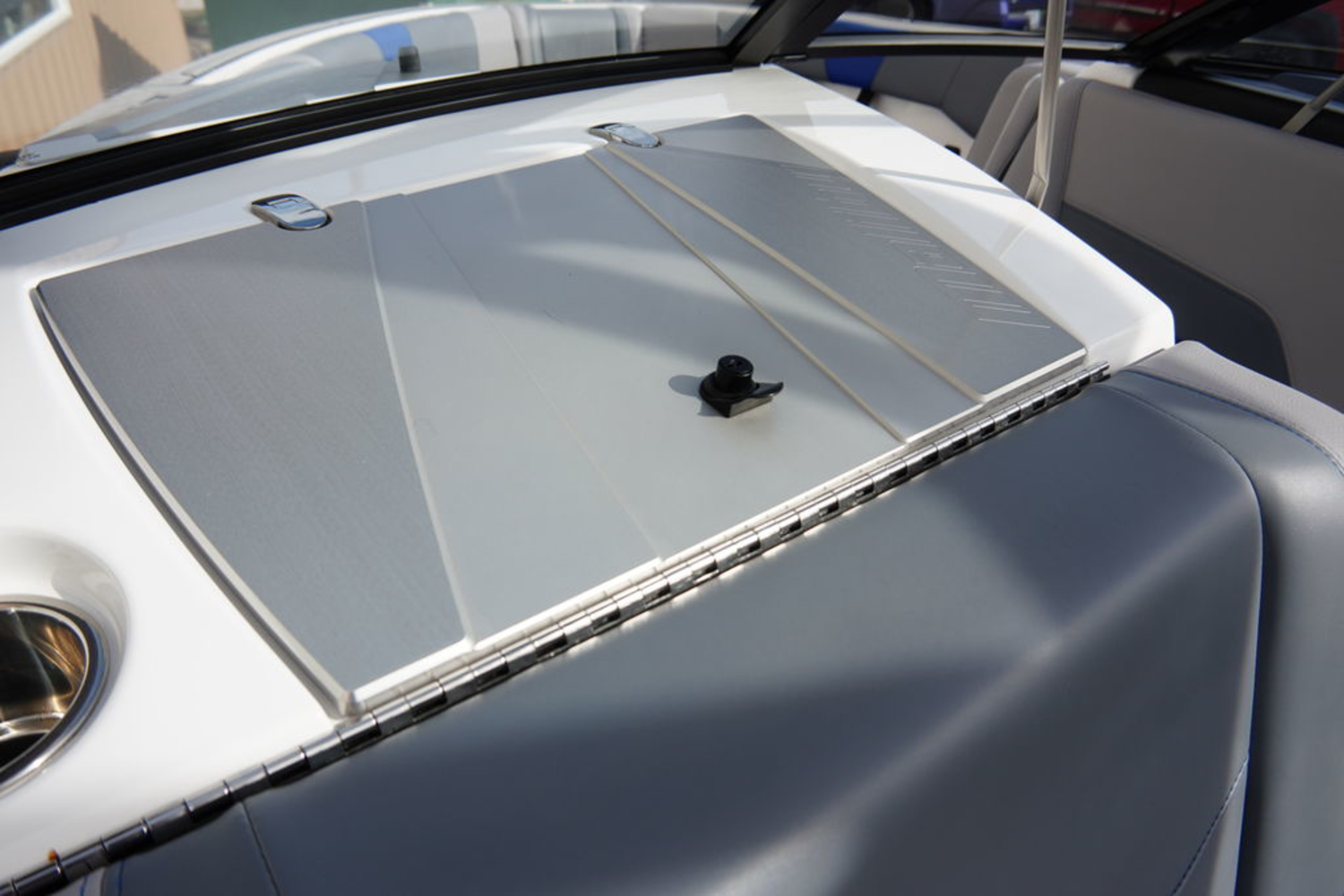 2021 Malibu Boats 23 LSV