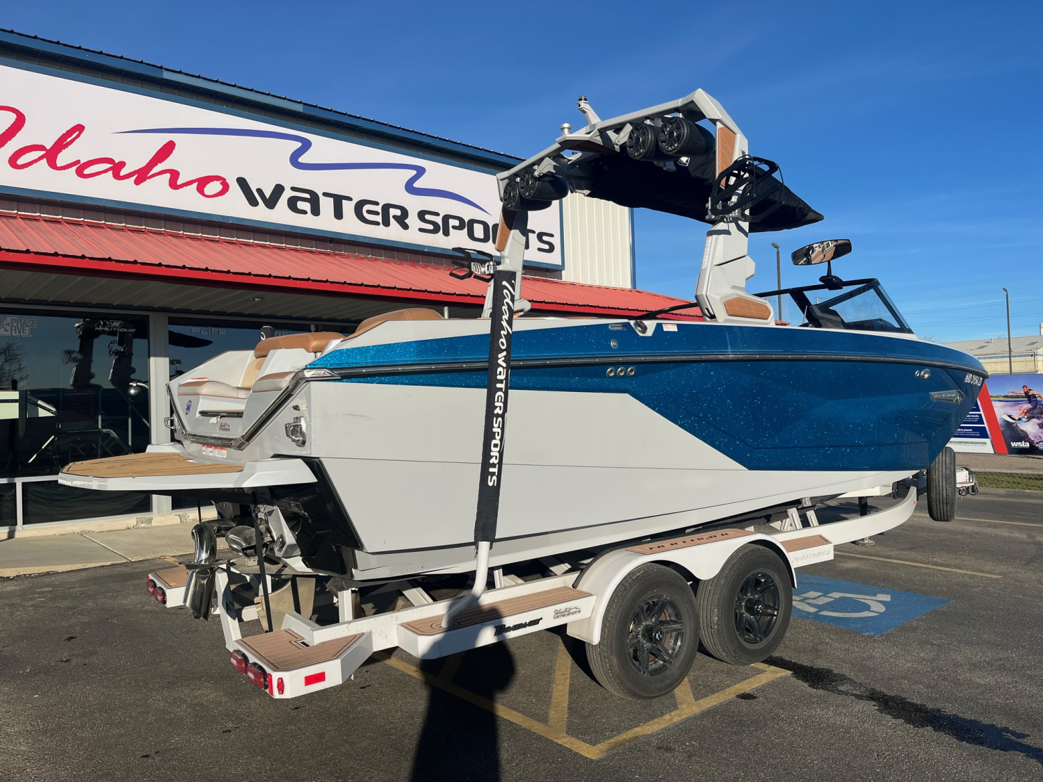 2022 Nautique G23