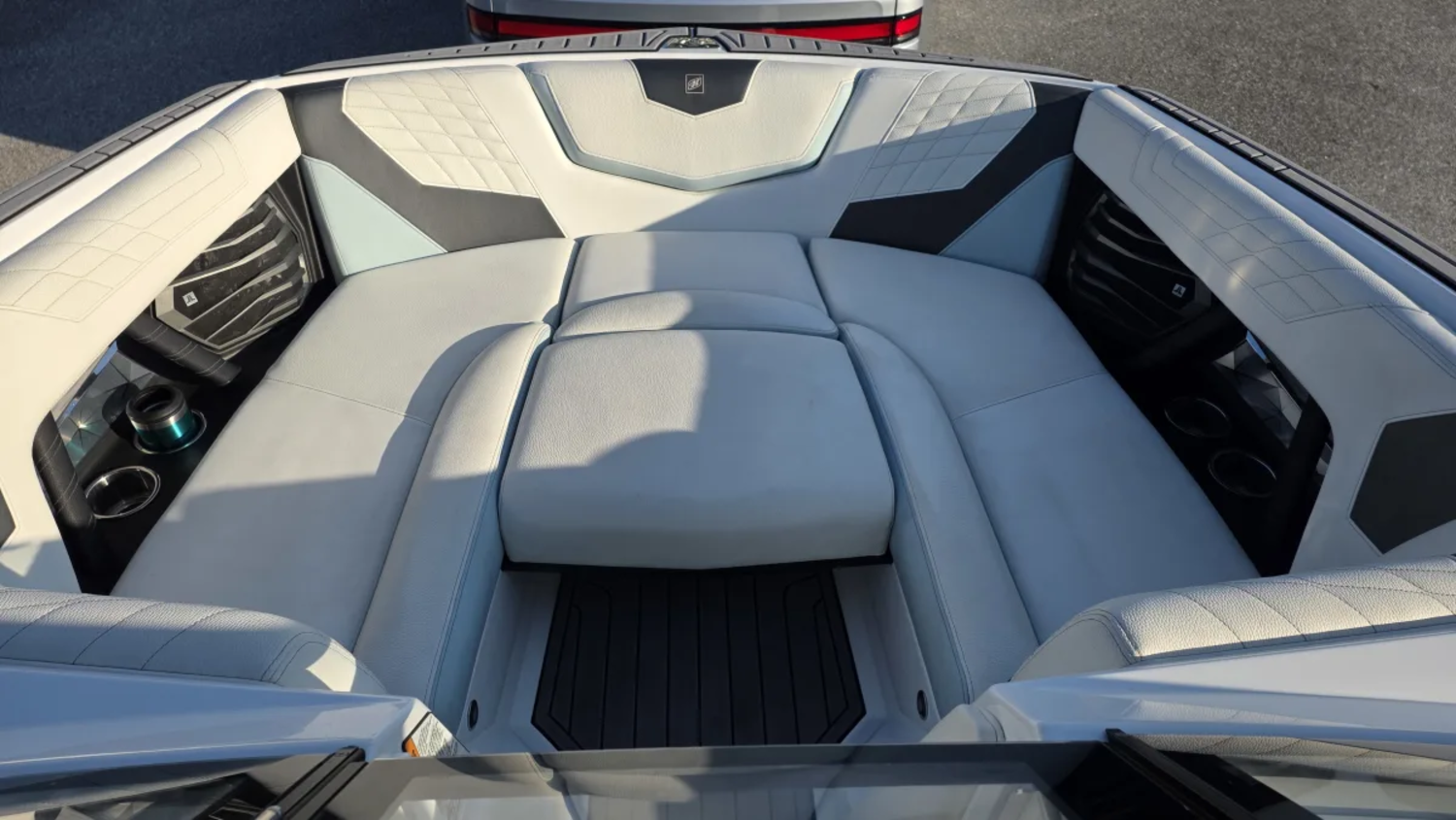 Super Air Nautique G23