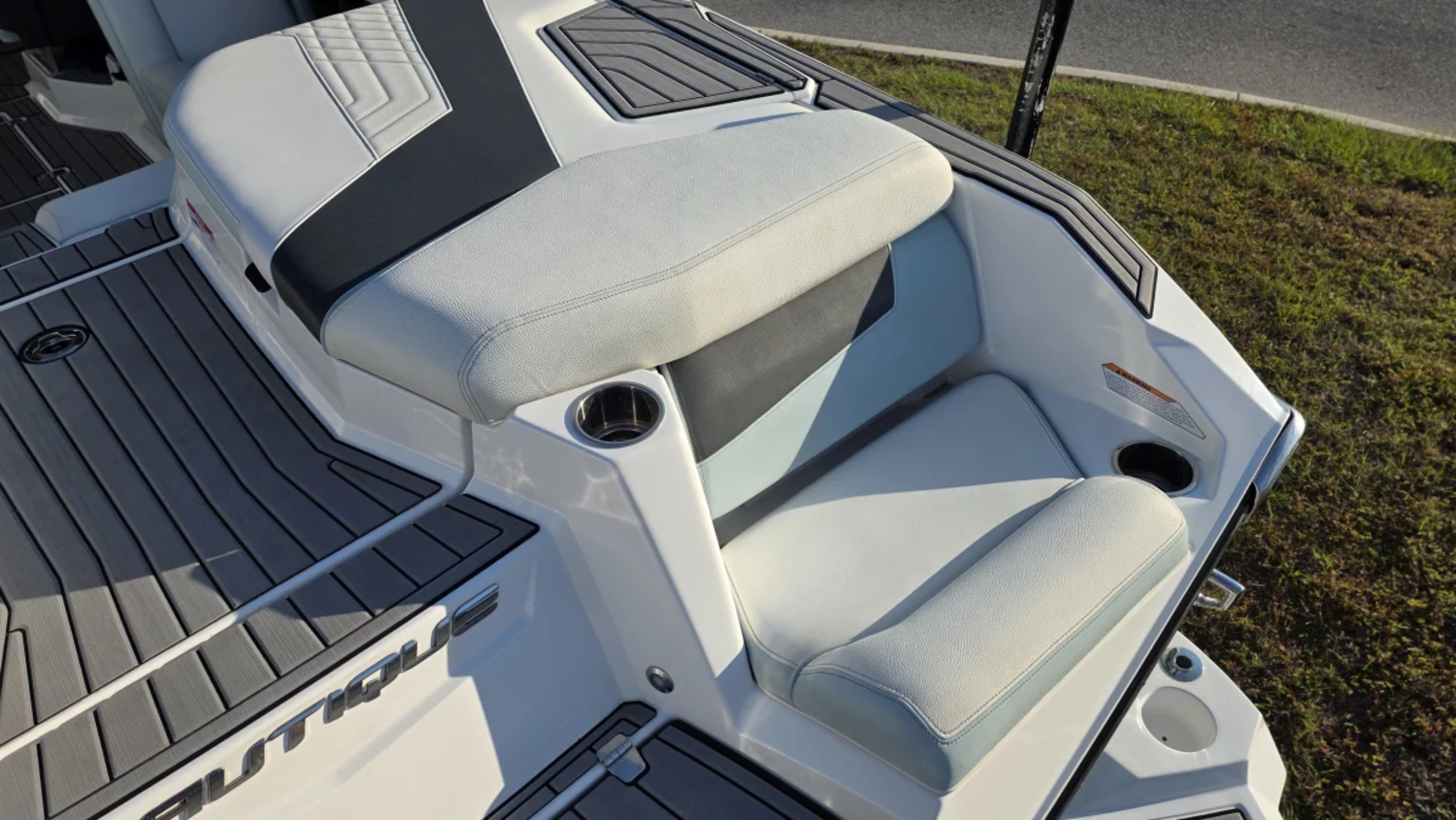 Super Air Nautique G23