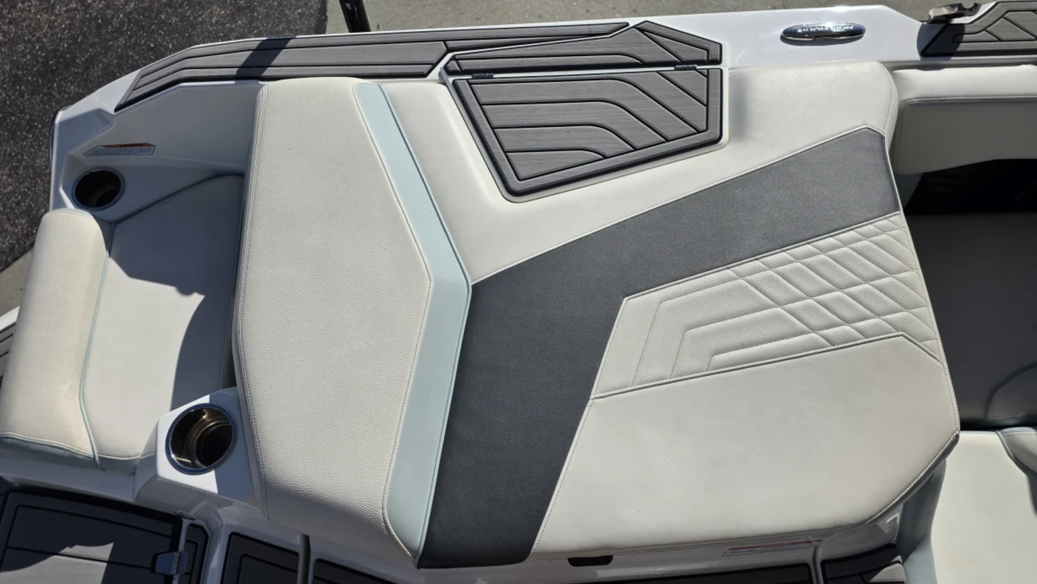 Super Air Nautique G23