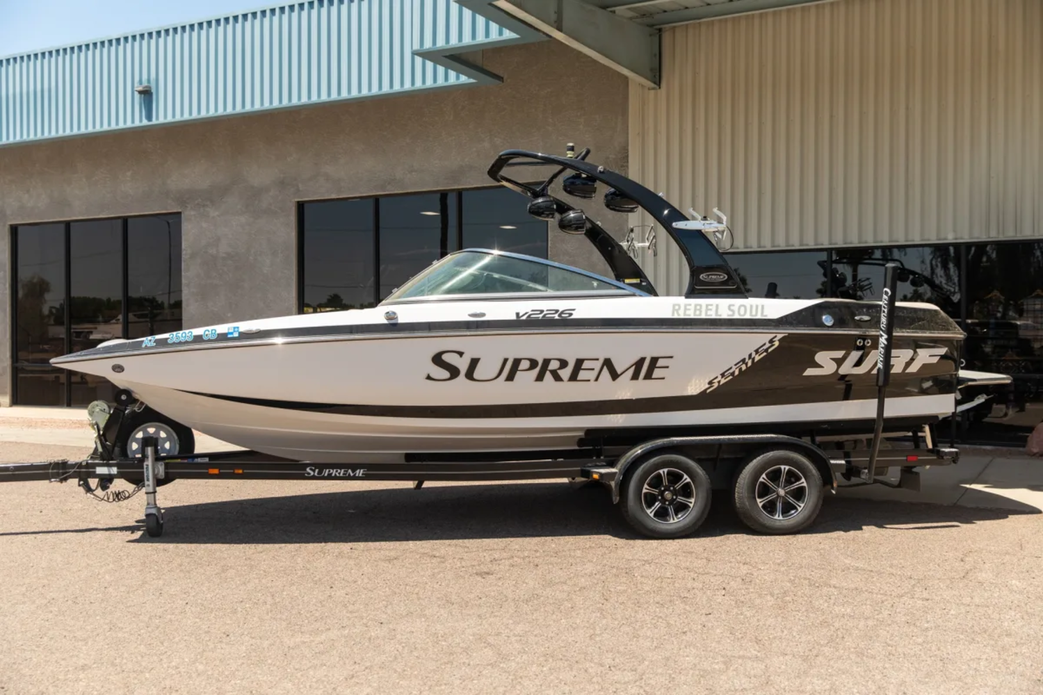 2012 Supreme V226 W Surf system