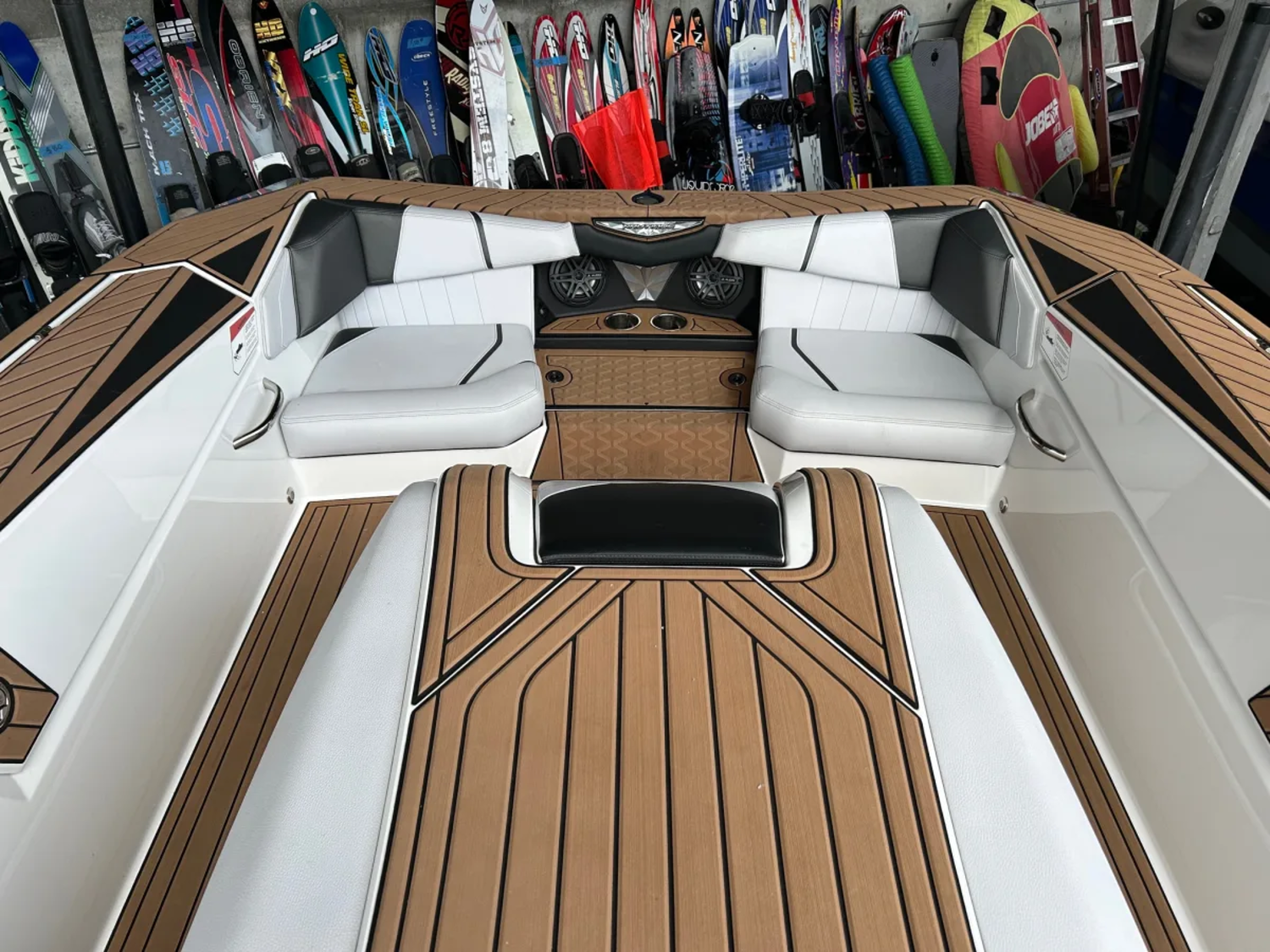 2019 200 Ski Nautique
