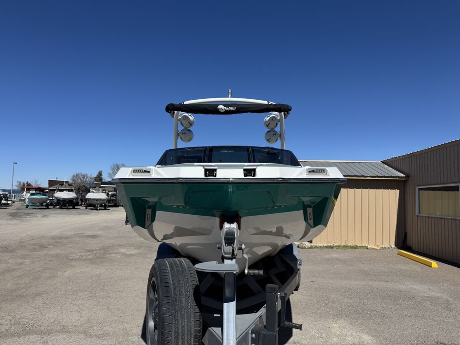 2022 Malibu Boats M240