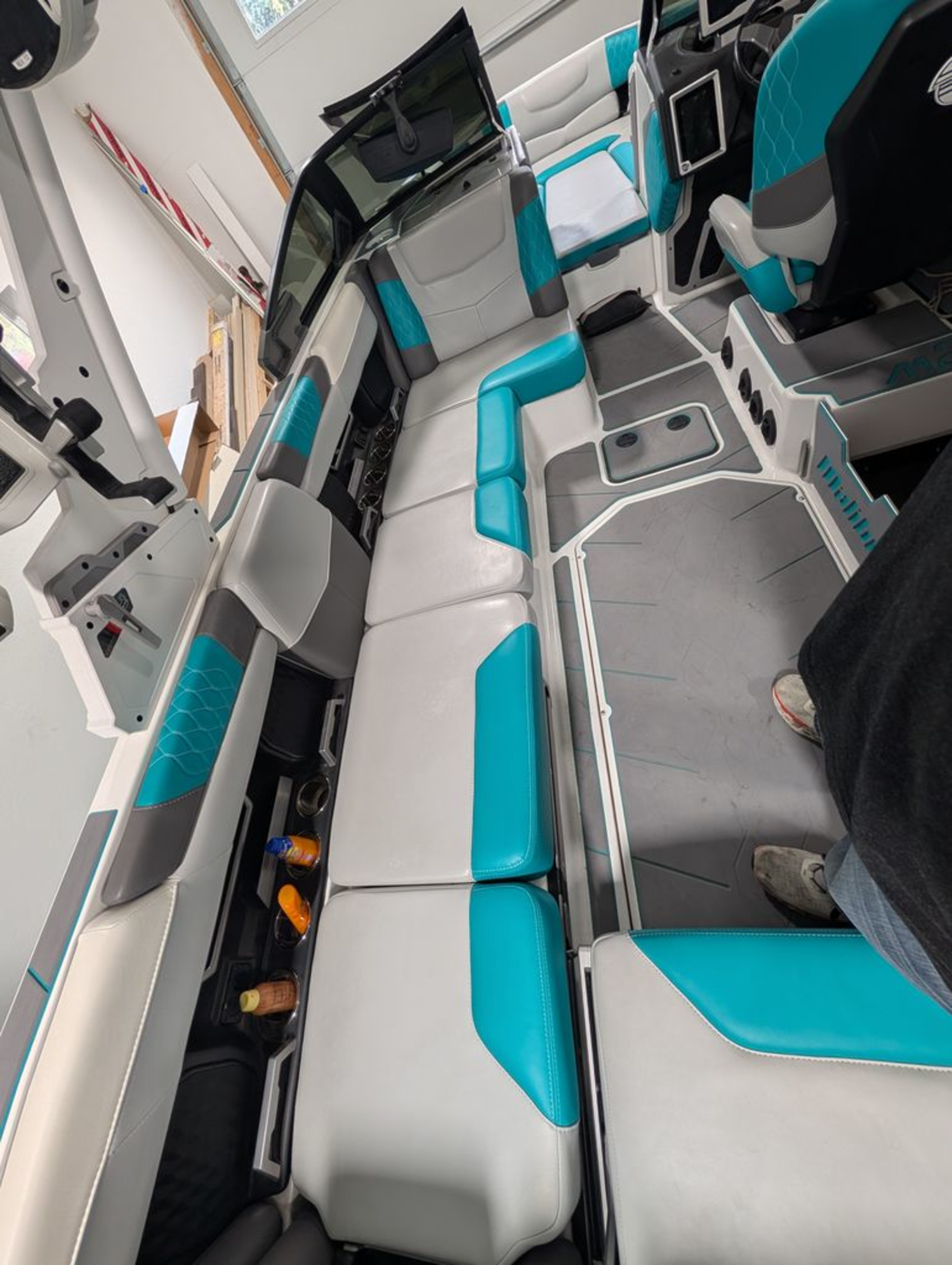 2022 Malibu Boats M240