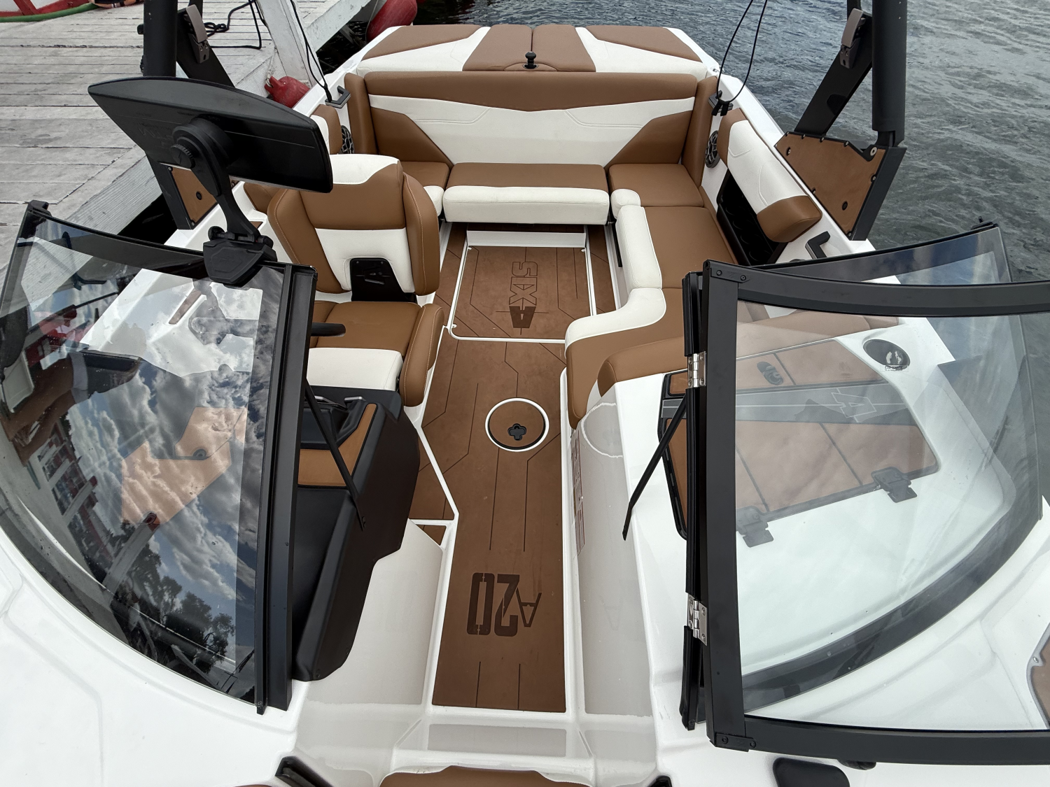 2023 Axis A20