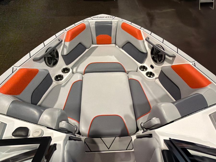 2021 Malibu Boats Wakesetter 25 LSV for sale in , 