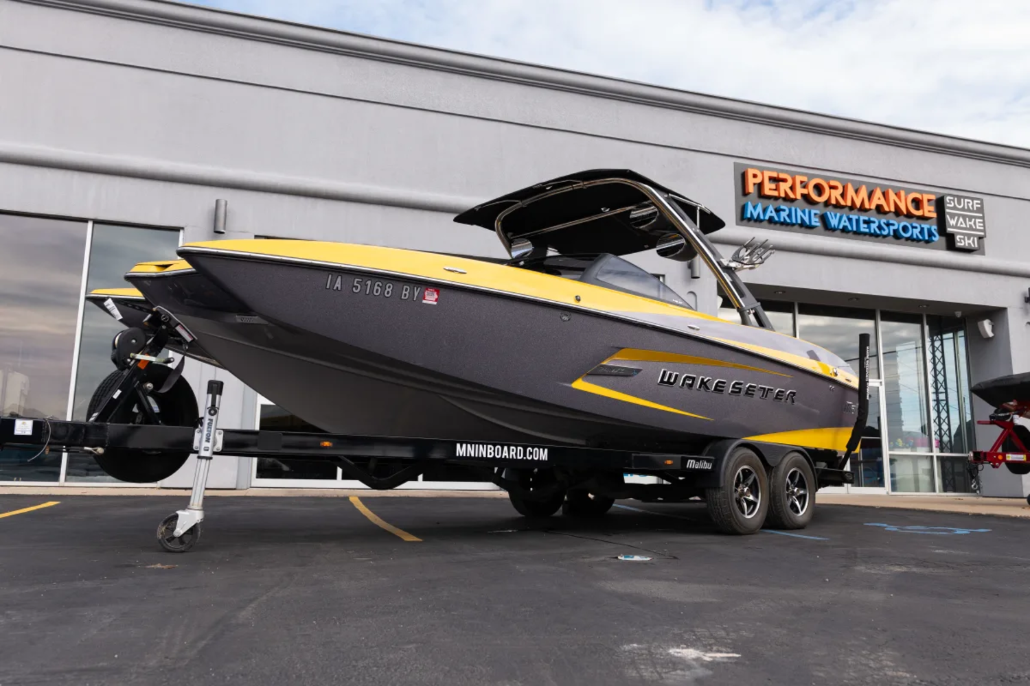 2014 MALIBU 24MXZ ALL SERVICE IS YTD AND READY TO GO 