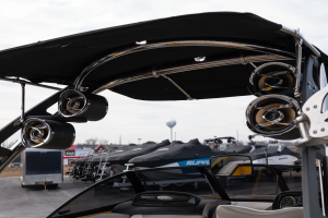 2014 Malibu Boats Wakesetter 24 MXZ for sale in Osage beach, Missouri