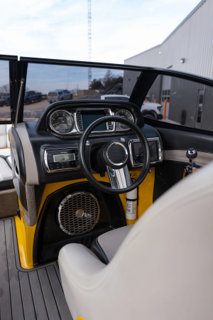 2014 Malibu Boats Wakesetter 24 MXZ for sale in Osage beach, Missouri