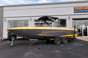 2014 Malibu Boats Wakesetter 24 MXZ for sale in Osage beach, Missouri