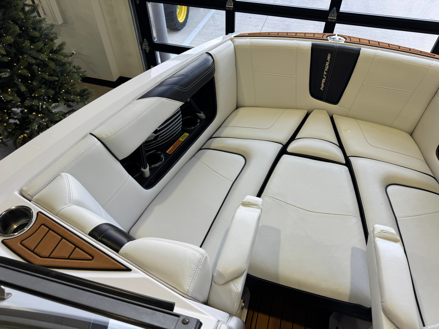 2015 Nautique Super Air Nautique G23