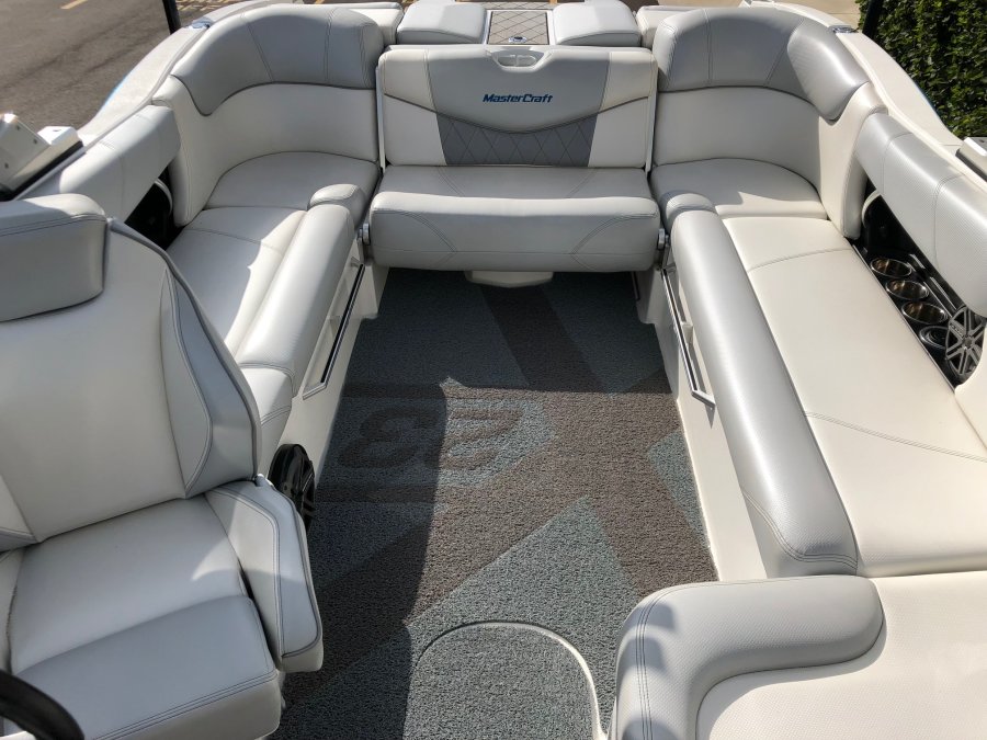 2015-mastercraft-x23-120037-image12