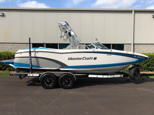 2015-mastercraft-x23-120037-image1
