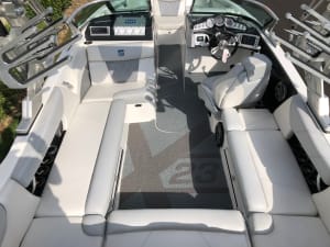 2015-mastercraft-x23-120037-image7