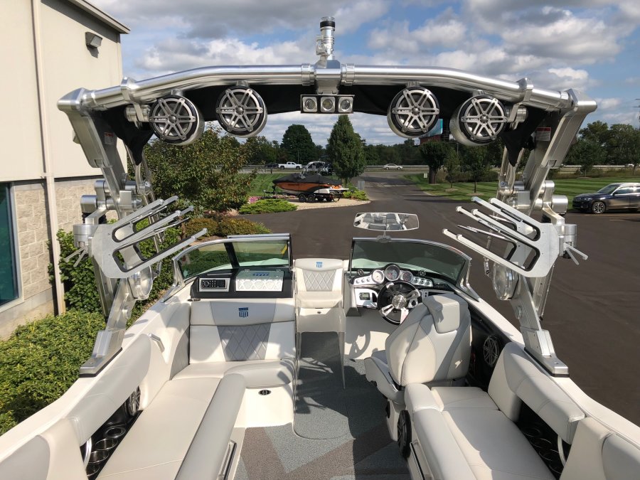 2015-mastercraft-x23-120037-image8