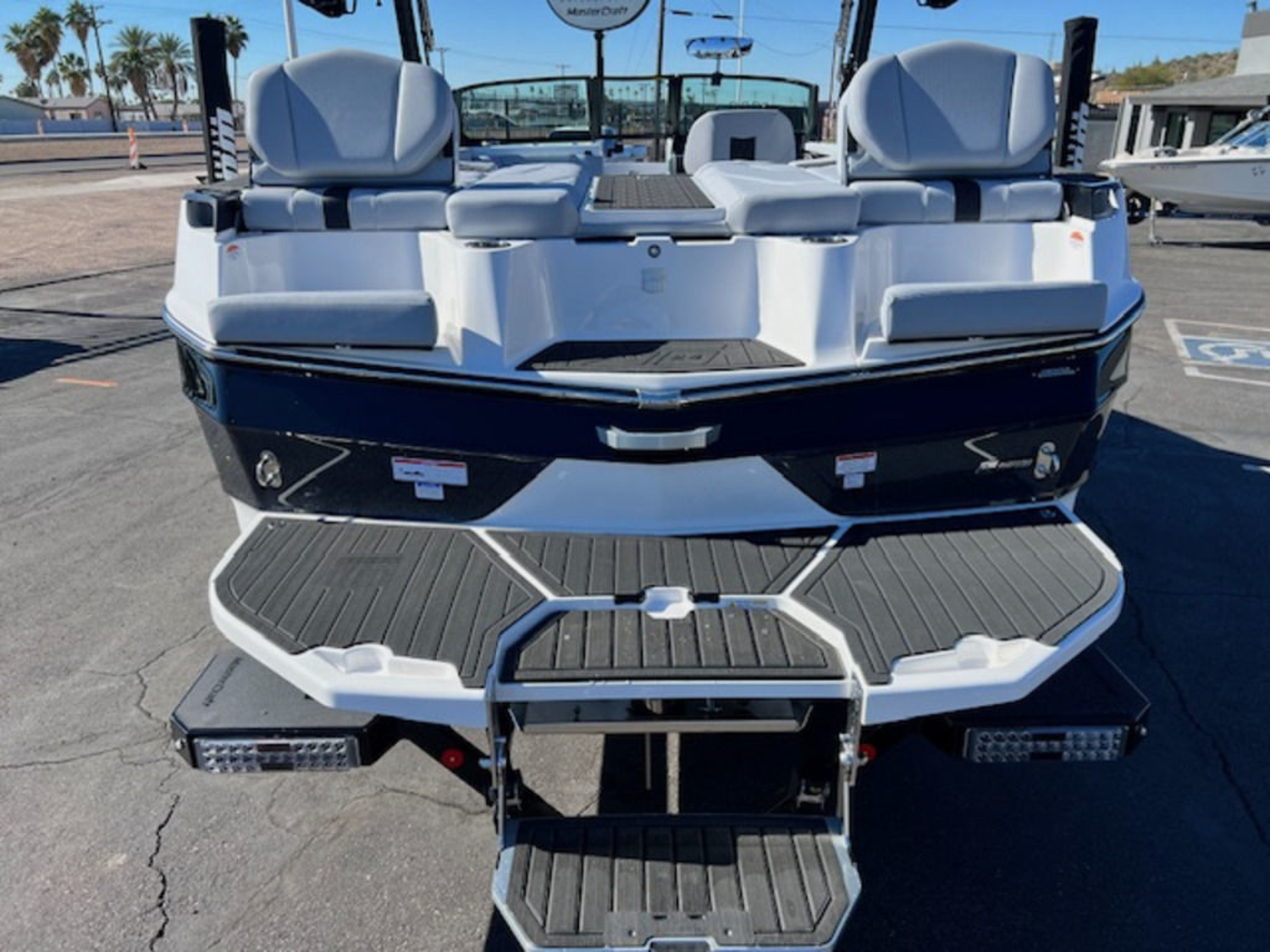 2026 Mastercraft XT24