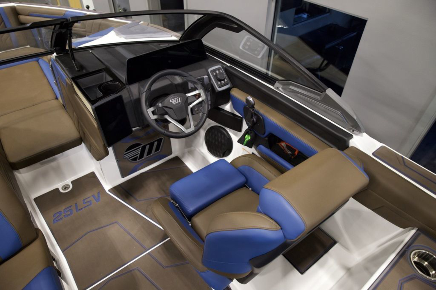 2026 Malibu Boats 25 LSV