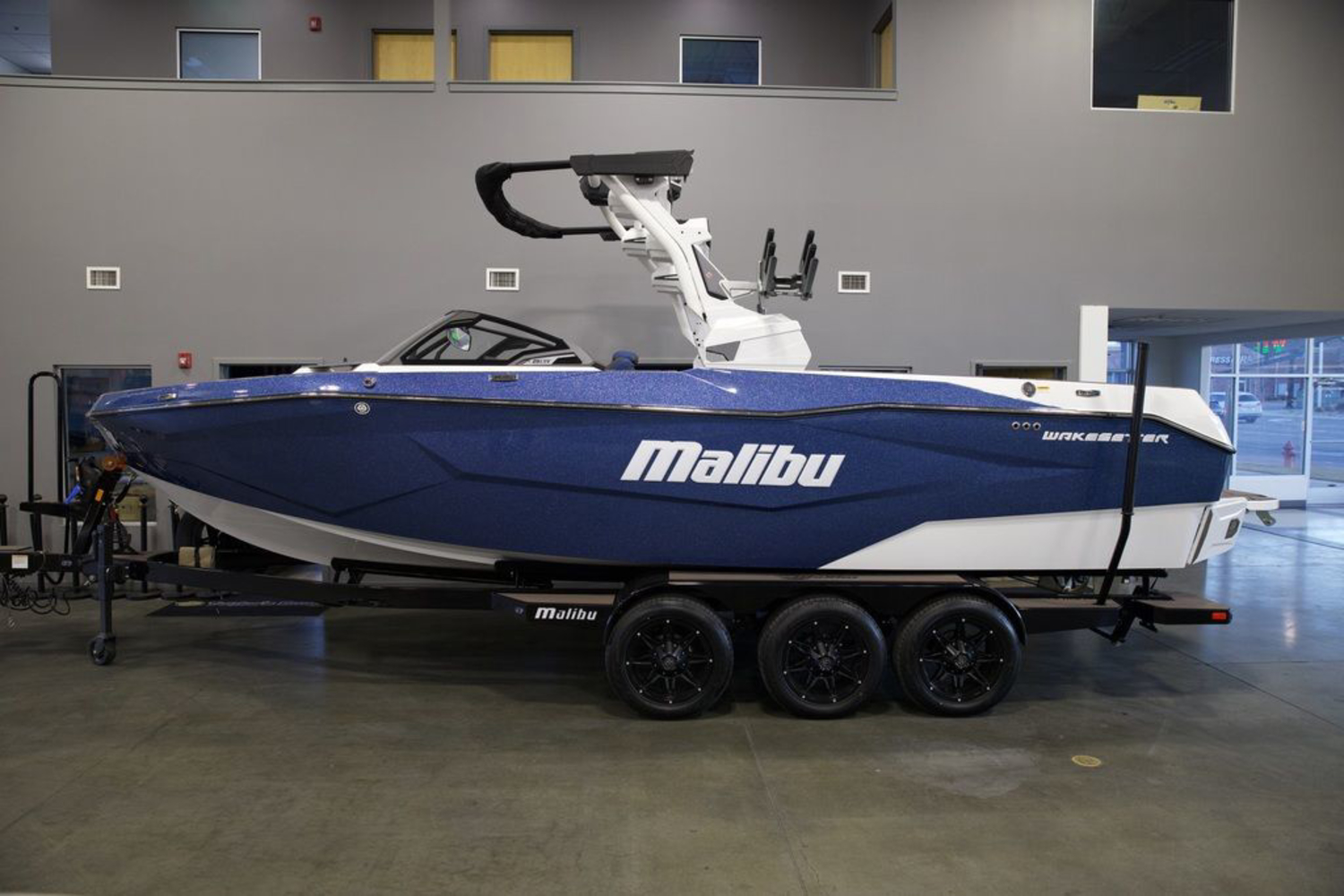 2026 Malibu Boats 25 LSV